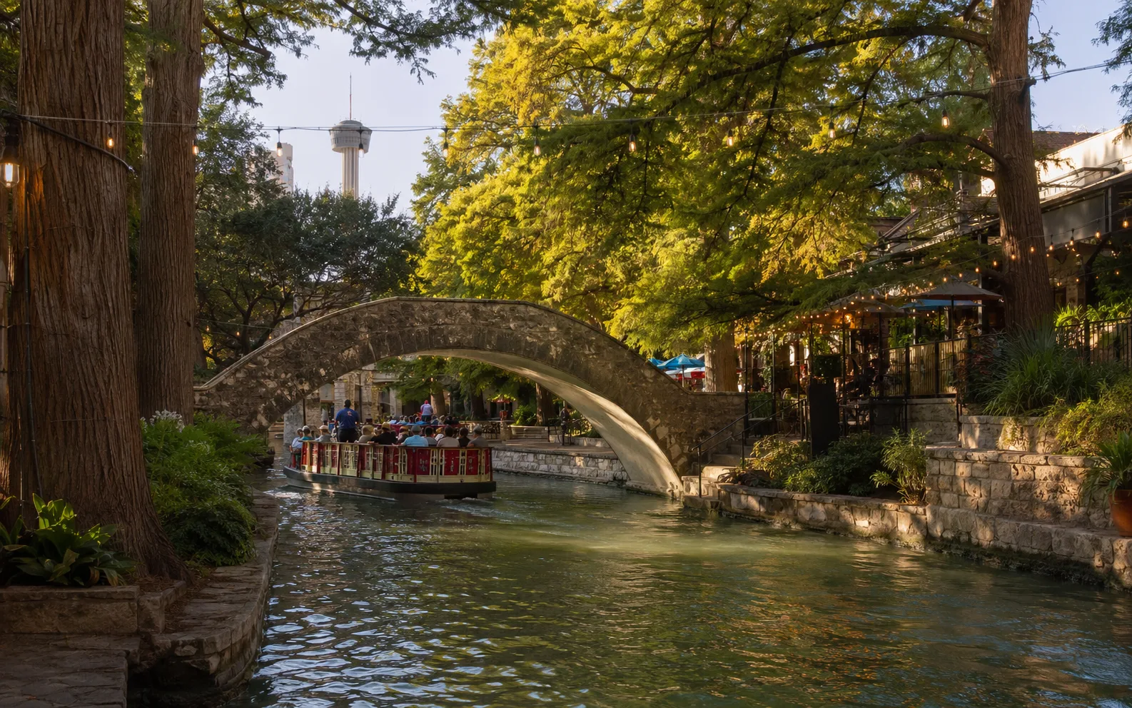 Downtown San Antonio with kids River Walk